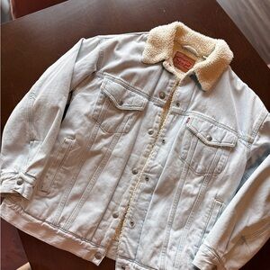Levi's oversized Jean Jacket Classic Denim Style